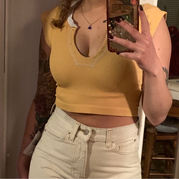 Urban Outfitters Out From Under Go For Gold Seamless Top - Picture 1 of 1